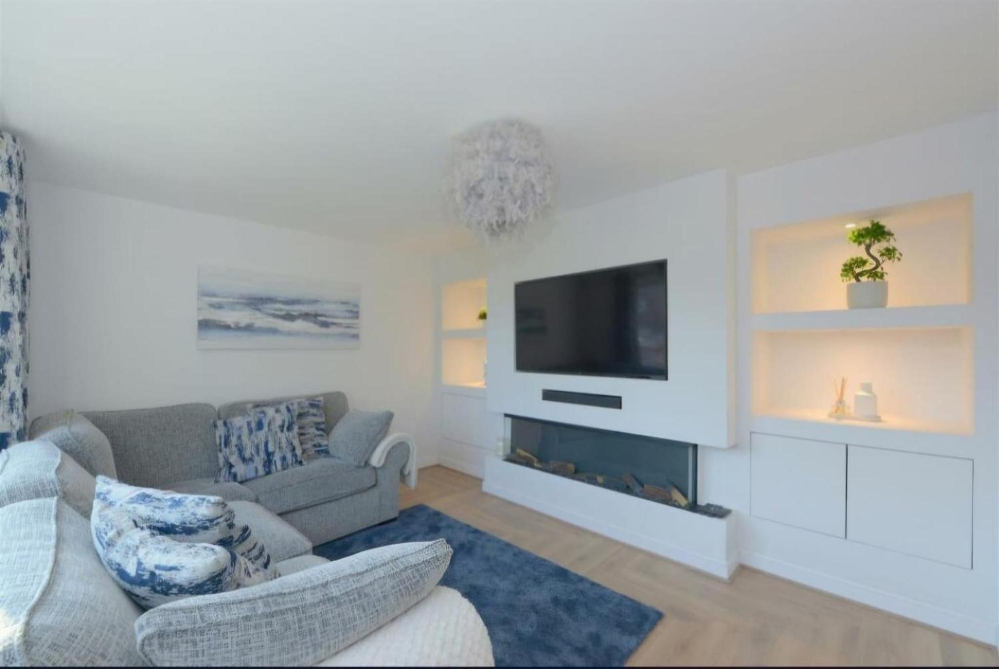 Modern 3 Bedroom Property With Free Driveway Parking By Shire Stays Shrewsbury Exterior foto